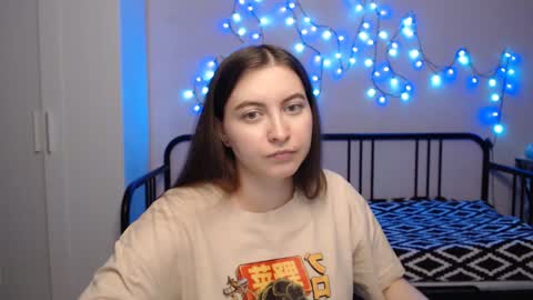 Snapshot of alice_________________________ chatting on December 15, 2024, 7:10 pm Alice online show from December 15, 2024, 7:10 pm
