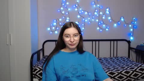 Snapshot of alice_________________________ chatting on January 13, 2025, 4:30 pm Alice online show from January 13, 2025, 4:30 pm