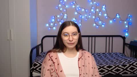Snapshot of alice_________________________ chatting on January 16, 2025, 10:55 pm Alice online show from January 16, 2025, 10:55 pm