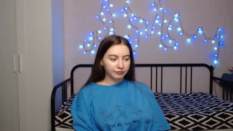 Snapshot of alice_________________________ chatting on January 19, 2025, 7:58 pm Alice online show from January 19, 2025, 7:58 pm