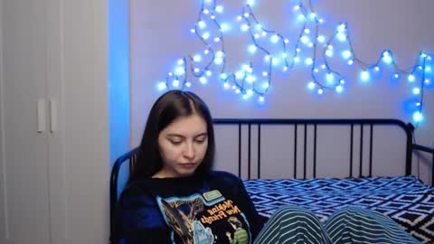 Snapshot of alice_________________________ chatting on January 23, 2025, 11:26 pm Alice online show from January 23, 2025, 11:26 pm