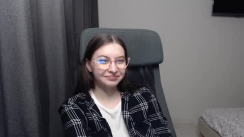 Snapshot of alice_________________________ chatting on February 15, 2025, 7:17 pm Alice online show from February 15, 2025, 7:17 pm