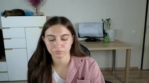 Snapshot of alice_________________________ chatting on September 26, 2025, 6:56 pm Alice online show from September 26, 2025, 6:56 pm