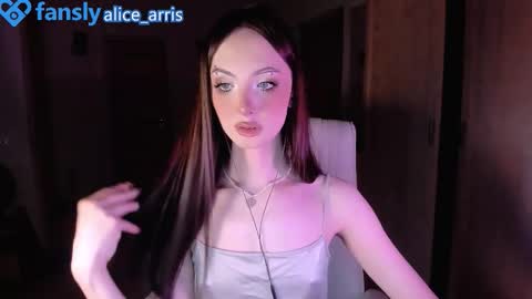 Snapshot of alice__aris chatting on October 25, 2025, 2:13 pm Alice Aris online show from October 25, 2025, 2:13 pm