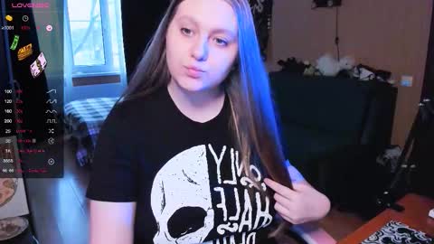 Alice 3 online show from November 25, 2025, 12:05 pm