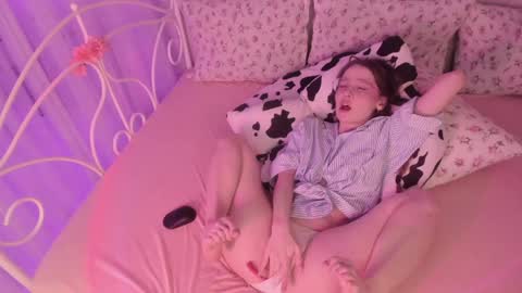 Alice online show from December 16, 2024, 1:10 am