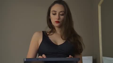 AliceMunro online show from October 1, 2025, 7:31 pm