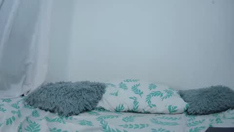 Snapshot of alice_paola chatting on October 3, 2025, 9:45 pm alice_paola online show from October 3, 2025, 9:45 pm
