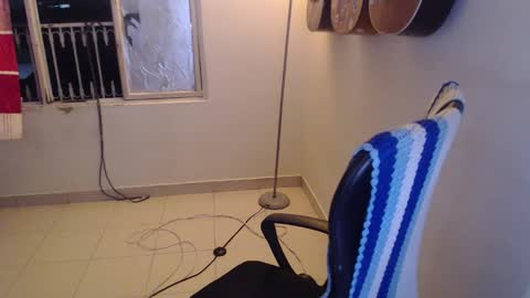 Snapshot of alice_psilocybe_sabina420 chatting on December 2, 2025, 9:36 am Alicia Aldara online show from December 2, 2025, 9:36 am