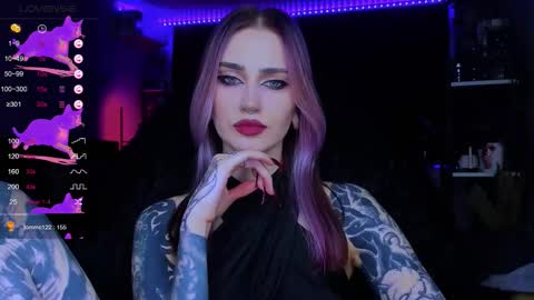 Alice online show from December 2, 2025, 6:47 pm