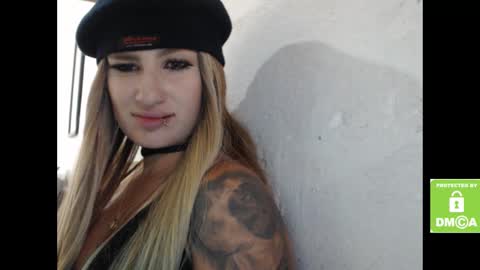 Snapshot of alice_trinity chatting on March 9, 2025, 7:59 pm Alice online show from March 9, 2025, 7:59 pm