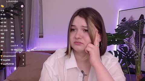 Snapshot of alice_walters chatting on January 17, 2025, 10:45 pm Alice online show from January 17, 2025, 10:45 pm