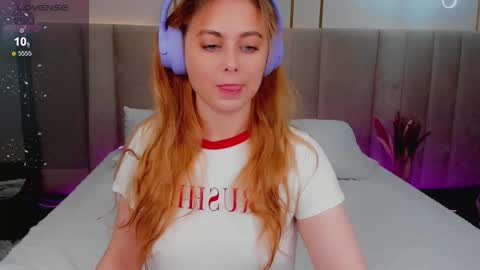 Snapshot of alice_wander chatting on September 11, 2025, 2:22 am Alice online show from September 11, 2025, 2:22 am