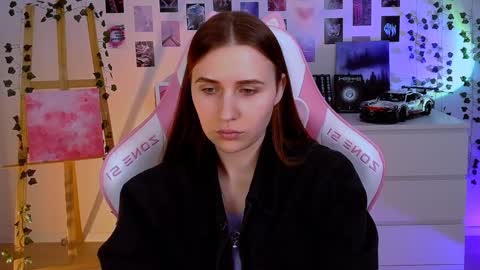 alicecharmy online show from January 31, 2025, 11:03 am