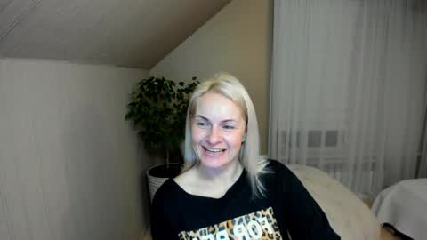 Snapshot of alicee__grace chatting on January 3, 2025, 9:05 pm Alicee online show from January 3, 2025, 9:05 pm