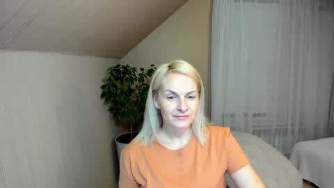 Snapshot of alicee__grace chatting on January 10, 2025, 4:30 pm Alicee online show from January 10, 2025, 4:30 pm