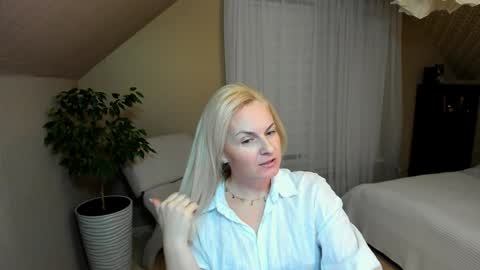 Snapshot of alicee__grace chatting on January 11, 2025, 4:46 pm Alicee online show from January 11, 2025, 4:46 pm