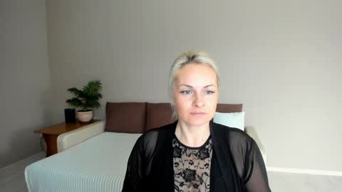Snapshot of alicee__grace chatting on January 30, 2025, 9:15 am Alicee online show from January 30, 2025, 9:15 am