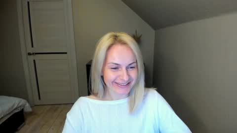 Snapshot of alicee__grace chatting on February 23, 2025, 5:07 pm Alicee online show from February 23, 2025, 5:07 pm