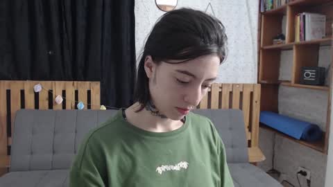 alicee_logan_ online show from December 17, 2024, 2:01 am