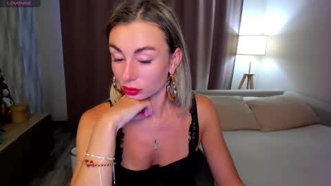 Snapshot of aliceevan chatting on February 16, 2025, 2:20 am Daniella online show from February 16, 2025, 2:20 am