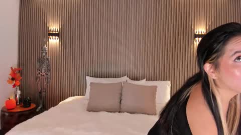 Alice  online show from October 25, 2025, 4:20 am