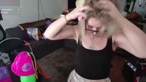 Alice Liddell online show from October 30, 2025, 2:51 pm