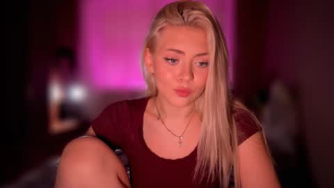 aliceoceaneyes online show from October 31, 2025, 1:01 pm