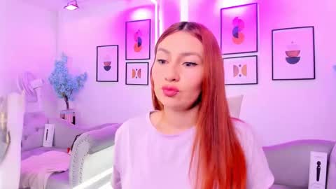 Snapshot of alicia_leclair chatting on September 27, 2025, 3:55 am alicia online show from September 27, 2025, 3:55 am
