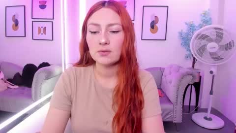 Snapshot of alicia_leclair chatting on November 7, 2025, 3:39 am alicia online show from November 7, 2025, 3:39 am