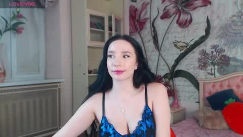 Snapshot of aliciabow chatting on February 20, 2025, 5:07 pm Veronica online show from February 20, 2025, 5:07 pm