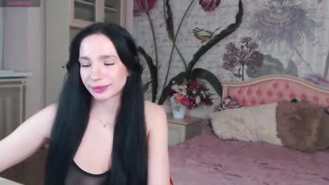 Veronica online show from November 10, 2025, 2:38 pm