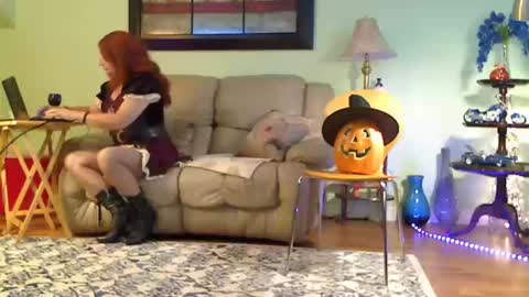 Snapshot of aliciadehart181 chatting on October 19, 2025, 7:47 pm Alicia deHart  Help me reach 1000 Followers. Its FREE online show from October 19, 2025, 7:47 pm