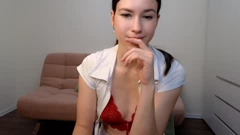 Snapshot of alicianoveli chatting on December 11, 2024, 10:58 am alicianoveli online show from December 11, 2024, 10:58 am