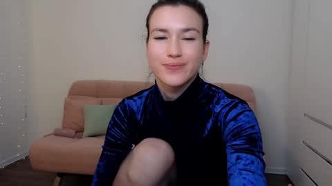 Snapshot of alicianoveli chatting on January 2, 2025, 11:20 am alicianoveli online show from January 2, 2025, 11:20 am