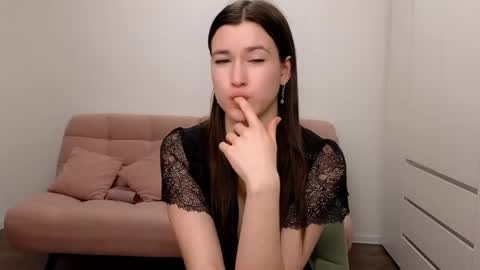 Snapshot of alicianoveli chatting on February 10, 2025, 3:21 pm alicianoveli online show from February 10, 2025, 3:21 pm
