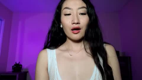 Alicia Hebi online show from November 2, 2025, 2:08 pm