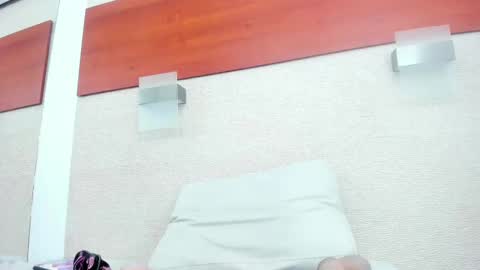 im tutti online show from February 17, 2025, 5:36 am