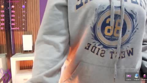 Snapshot of alina_martinelli chatting on January 25, 2025, 11:55 am Alina online show from January 25, 2025, 11:55 am