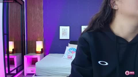 Snapshot of alina_martinelli chatting on October 4, 2025, 12:14 pm Alina online show from October 4, 2025, 12:14 pm
