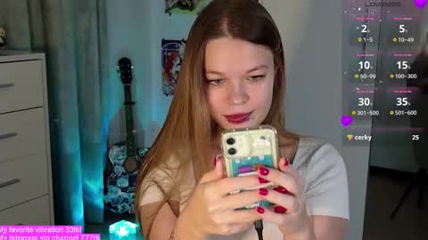 Snapshot of alinabae chatting on September 13, 2025, 7:35 pm Alina and Ben online show from September 13, 2025, 7:35 pm