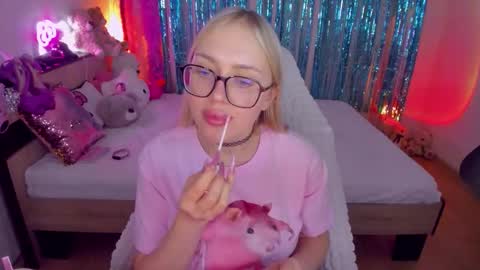 Snapshot of alinaocean chatting on October 28, 2025, 7:38 pm alinaocean online show from October 28, 2025, 7:38 pm