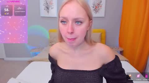 Snapshot of alinaocean chatting on December 3, 2025, 8:00 am alinaocean online show from December 3, 2025, 8:00 am