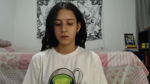 Snapshot of alinawoolf_ chatting on January 3, 2025, 11:44 pm  Ali  online show from January 3, 2025, 11:44 pm