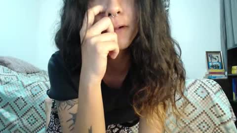 Snapshot of alinawoolf_ chatting on February 4, 2025, 2:39 am  Ali  online show from February 4, 2025, 2:39 am