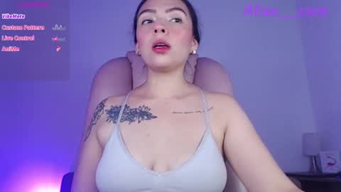 Snapshot of alisa__cain chatting on October 18, 2025, 6:16 am Alejandra online show from October 18, 2025, 6:16 am