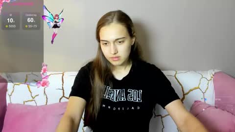 alisa__kelly online show from September 16, 2025, 1:17 am