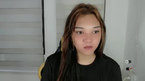 Snapshot of alisa_kiss_ chatting on February 5, 2025, 6:13 am Shanti xhey online show from February 5, 2025, 6:13 am