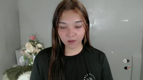 Snapshot of alisa_kiss_ chatting on February 6, 2025, 11:32 am Shanti xhey online show from February 6, 2025, 11:32 am