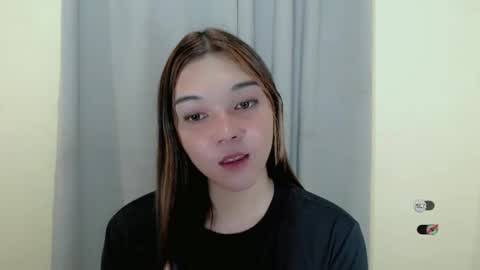 Snapshot of alisa_kiss_ chatting on February 12, 2025, 12:01 pm Shanti xhey online show from February 12, 2025, 12:01 pm